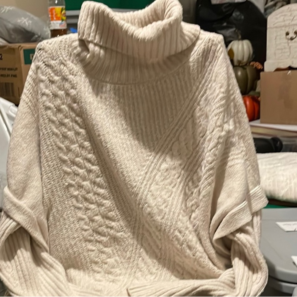 Vera Wang Cream and Black Cowl Neck Sweater with Chunky Knit/Oversized Fit.